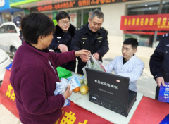 （牛亚东军文/图）人平易近网有限公司版